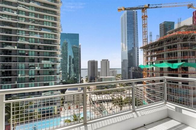 Foto del edificio - 60 SW 13th St