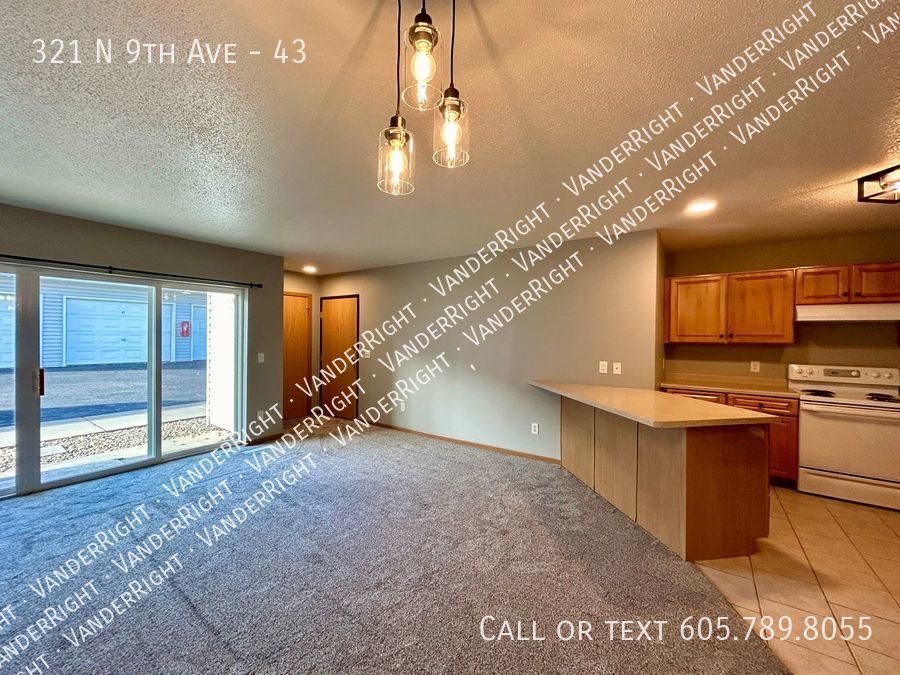 Primary Photo - NO Deposit! Updated Walk Out 2 Bedroom Apa...