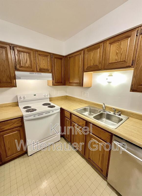 Foto del edificio - 156 Marion Dr