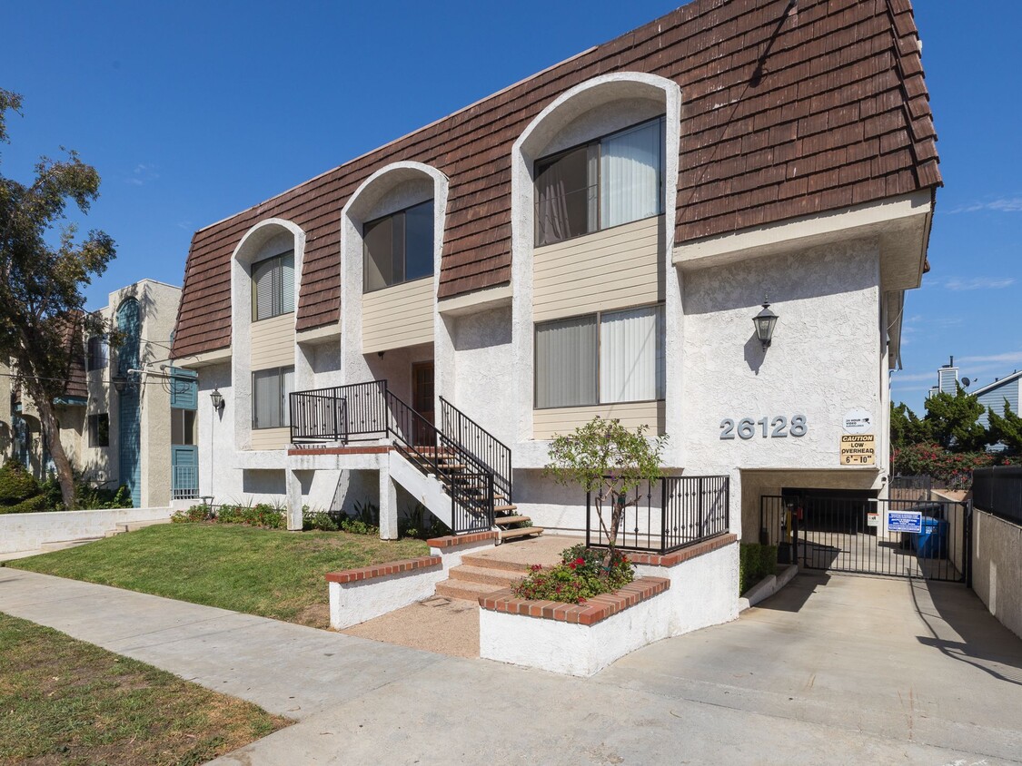BELLA APARTMENTS: Beautiful 2 Bed - 2 Bath - BELLA APARTMENTS: Beautiful 2 Bed - 2 Bath