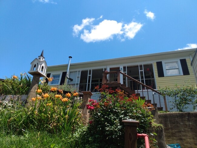 Photo - 188 G St House