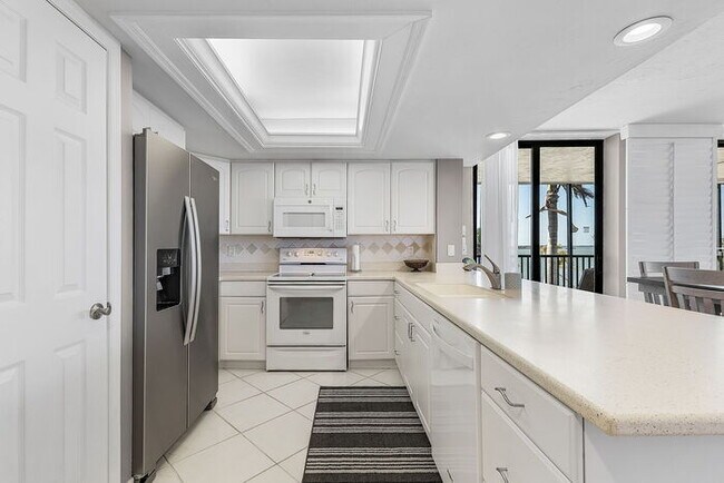 Foto del edificio - Bay View Tower #337- Sanibel Harbour Resort