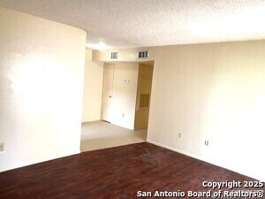 Foto del edificio - 657 E 4th St