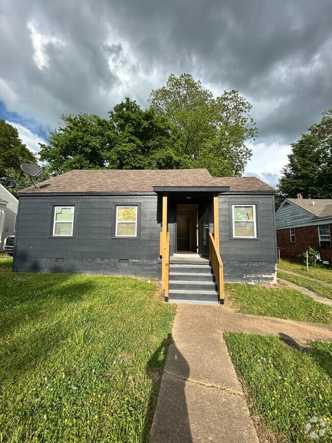 Building Photo - 840 Freeman St