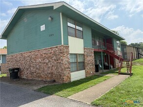 Building Photo - 106 Lady Bird Ln