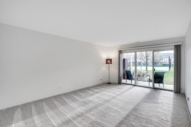 Building Photo - 1330 Cromwell Ct