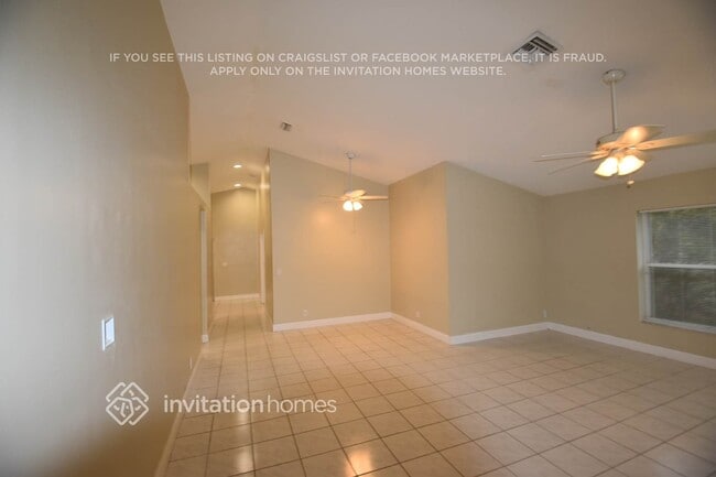 Building Photo - 12615 SW 7th Pl