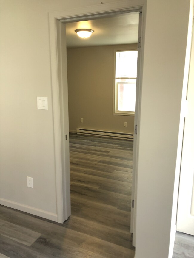 Living room - 2612 edgmont ave