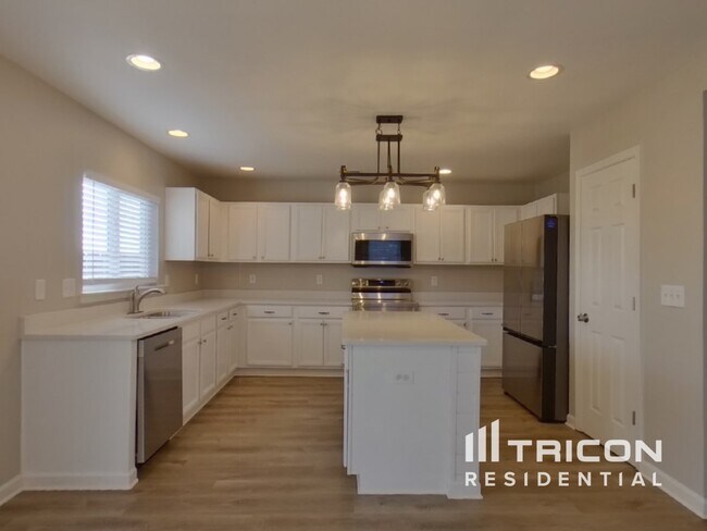 Foto del edificio - 379 Charter Oak Ct