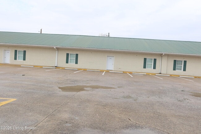 Building Photo - 106 Peonia Rd