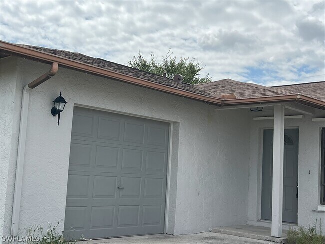 Foto del edificio - 530 NW 11th St