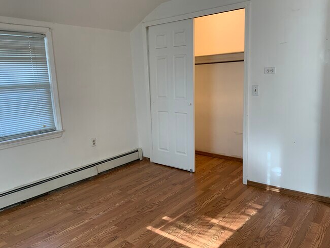 Foto del edificio - 830 Valley St