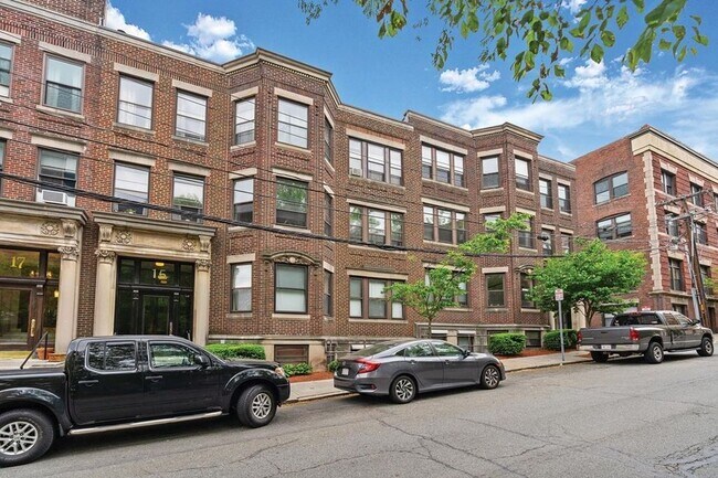 Foto del edificio - 17 Stearns Rd