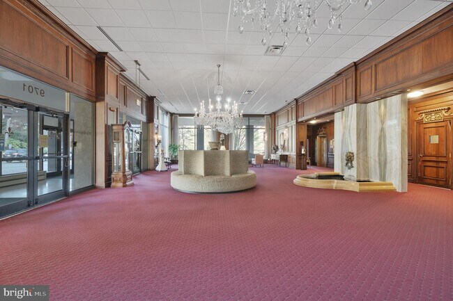 Foto del edificio - 9701 Fields Rd
