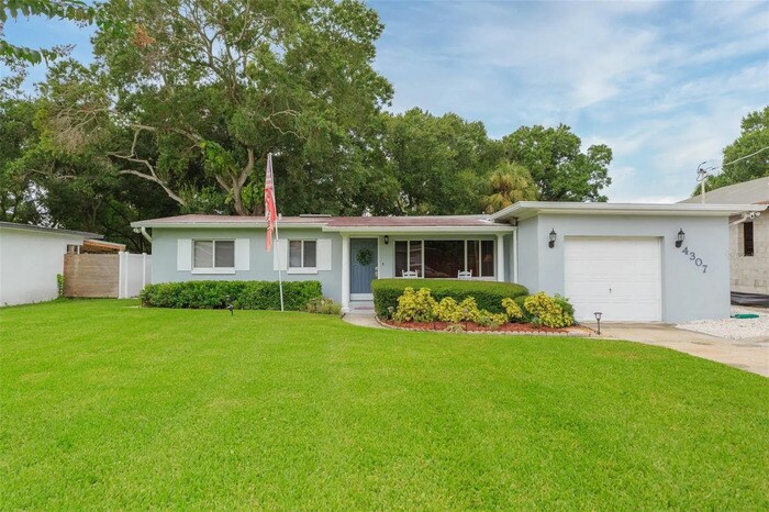 Primary Photo - Home For Rent in South Tampa With Pool!