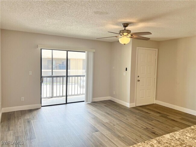 Building Photo - 5325 Summerlin Rd