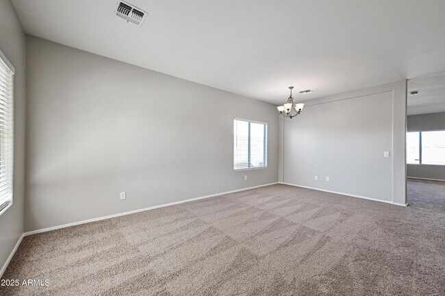 Foto del edificio - 3632 W St Charles Ave