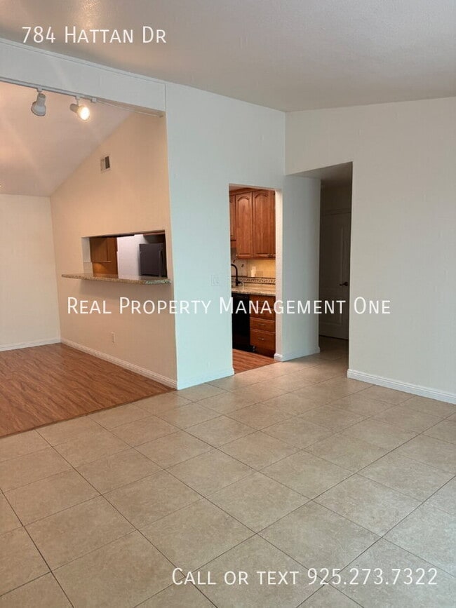 Building Photo - 784 Hattan Dr