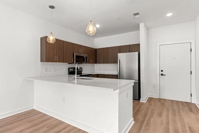 Foto del edificio - Newer 1 bedroom condo in The Ontario in Na...