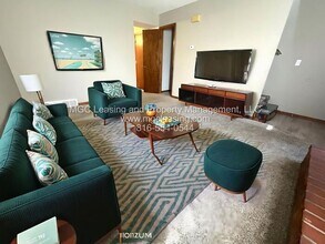 Building Photo - 228 NW Woods Chapel Rd Building Photo - 228 NW Woods Chapel Rd