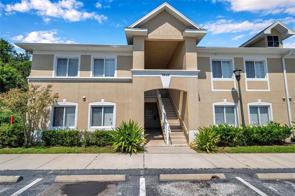 Foto principal - 6449 Cypressdale Dr