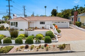 Building Photo - 401 Terrace Rd