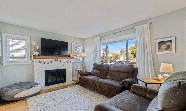 Foto del edificio - 524 Riley St