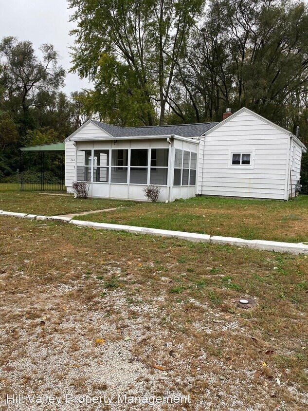 Foto principal - 2 br, 1 bath House - 2607 S 10th St