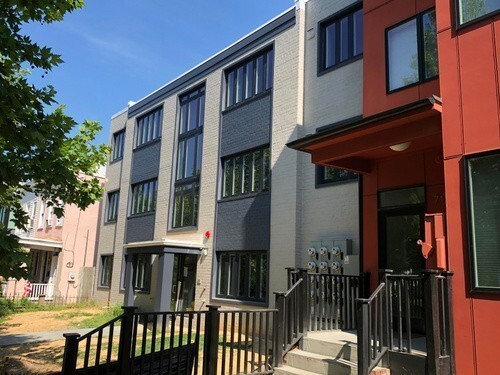 Building Photo - 717 Kenyon St NW