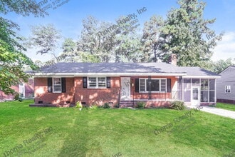 Building Photo - 920 Cedarbrook Dr