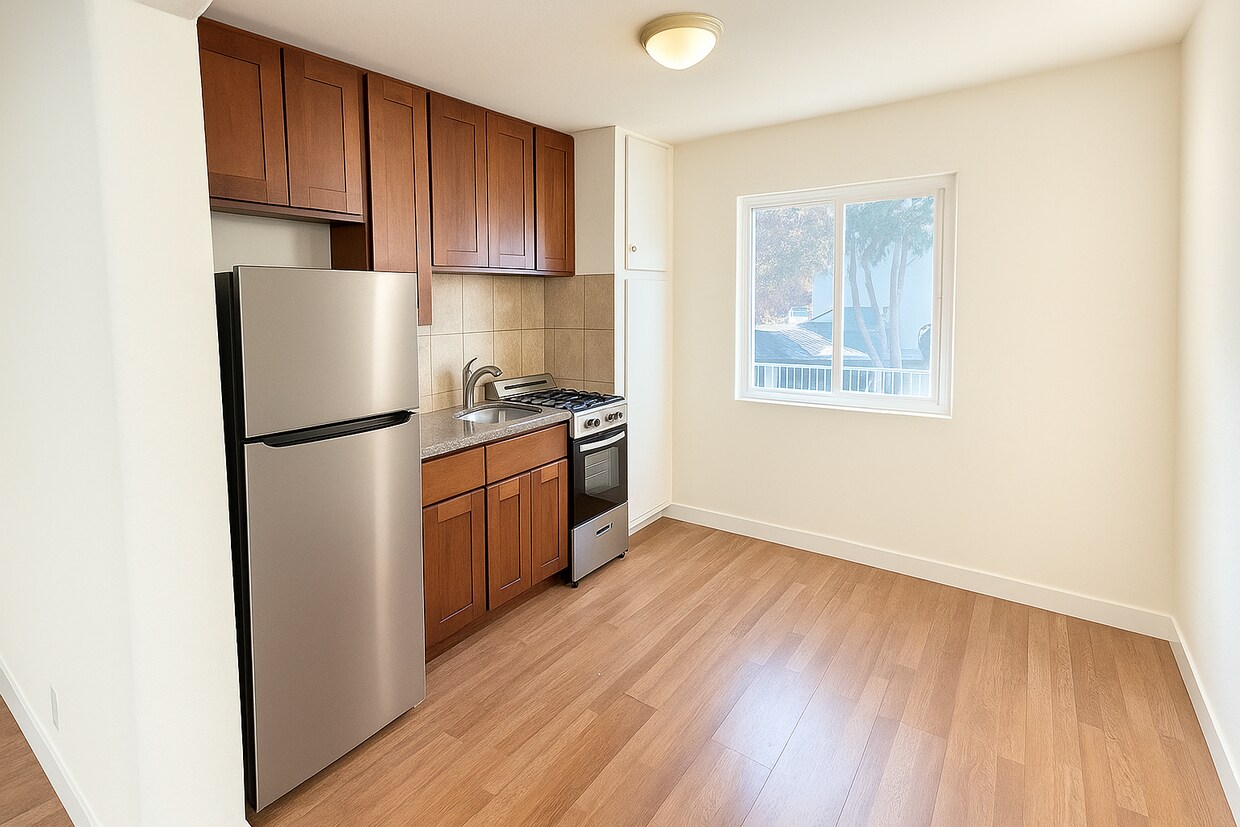 Cocina - 748 Forestdale Ave