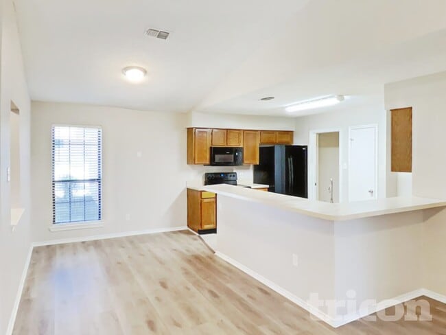 Building Photo - 1844 Hunting Green Dr