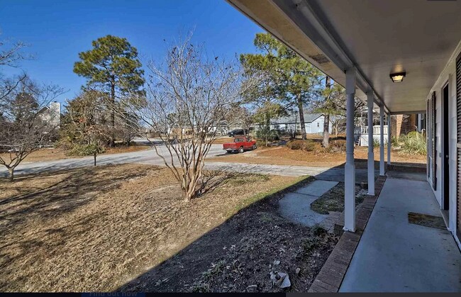 Building Photo - 4009 Centurion Pass