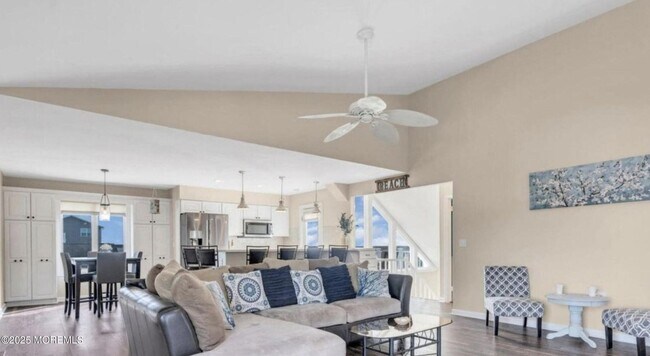 Foto del edificio - 104 Catherine Ln