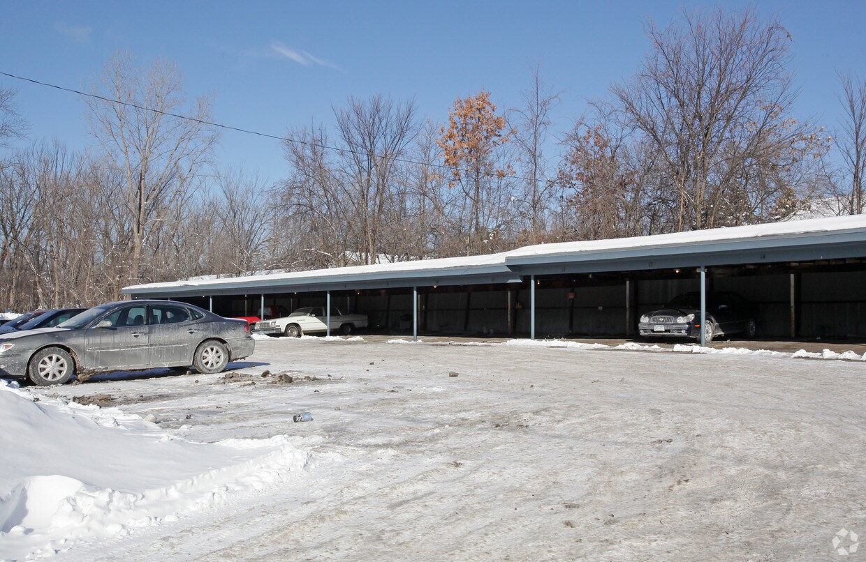 Building Photo - 1433 7th St E