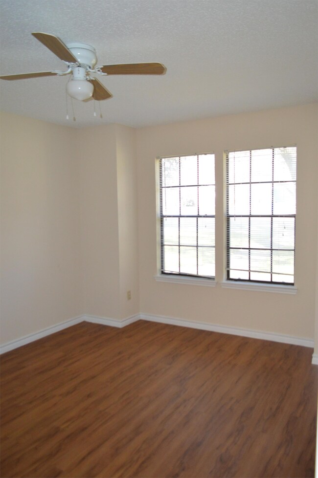 Foto del edificio - 2623 Riddle Rd