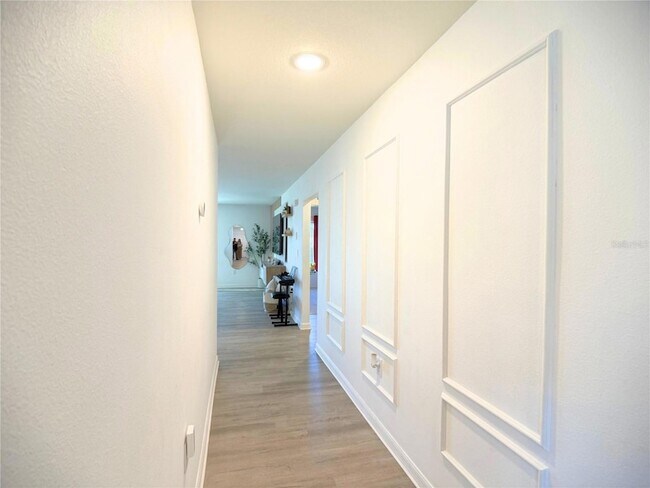 Foto del edificio - 4394 SW 170th Street Rd