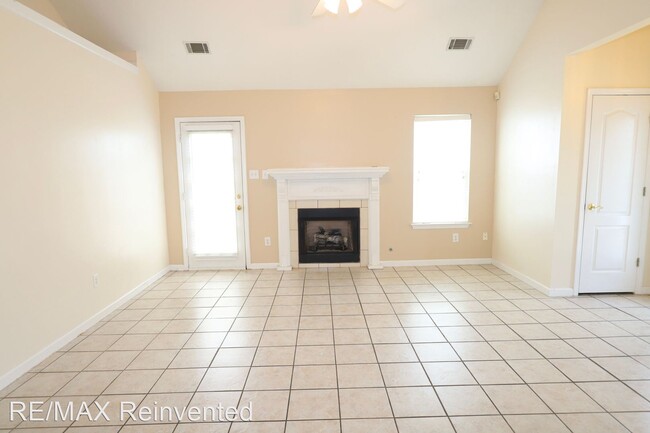 Building Photo - 3 br, 2 bath House - 2015 Glennfield Lane