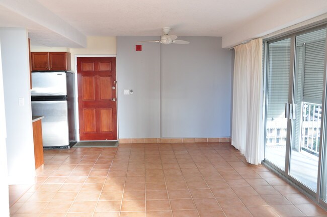 Building Photo - 419 Atkinson Dr