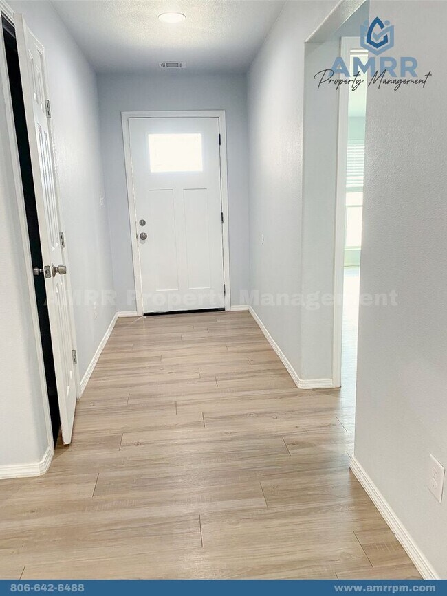 Foto del edificio - 3 Bedroom Home In Odessa, TX!