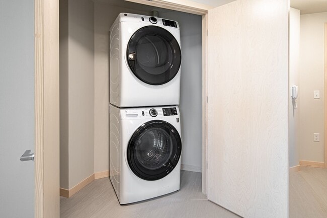 Interior Photo - NoVo
