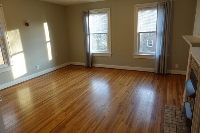 Master Bedroom - 44 W Weber Rd