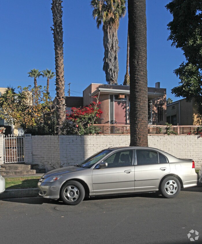 Building Photo - 4613 Ambrose Ave