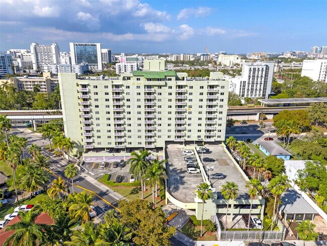 Foto del edificio - 816 NW 11th St