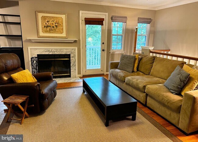 Building Photo - 5704 Chapman Mill Dr
