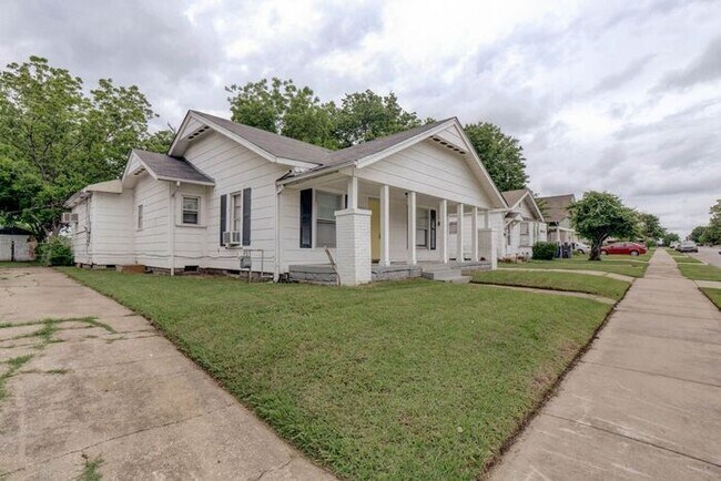 Foto del edificio - 2 Bedroom 2 Bath Home Near TU!