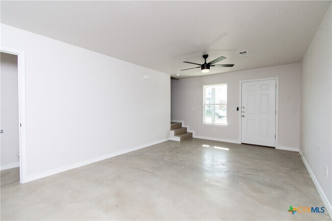 Foto del edificio - 802 White Meadow Ln