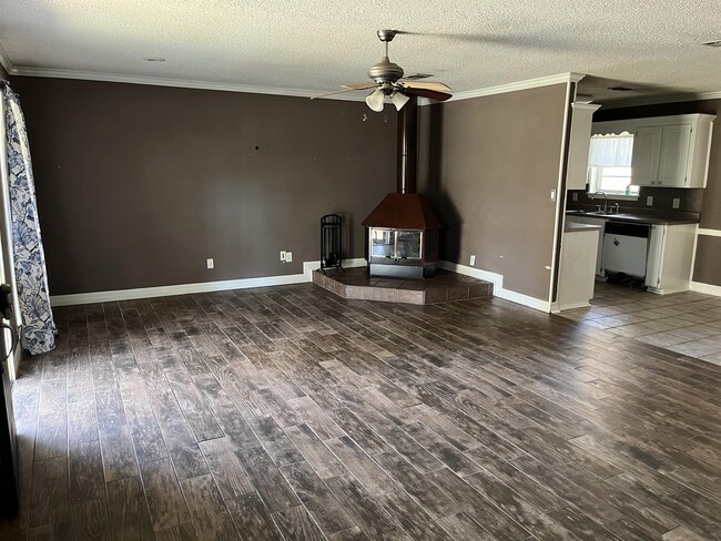 Building Photo - 9471 Blom Blvd