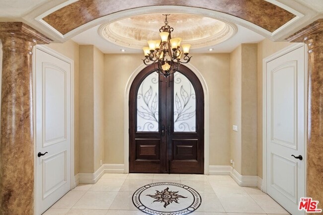 Building Photo - 2023 Parnell Ave