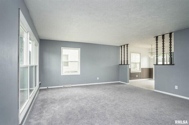 Foto del edificio - SW 424/426 30th Ave duplex